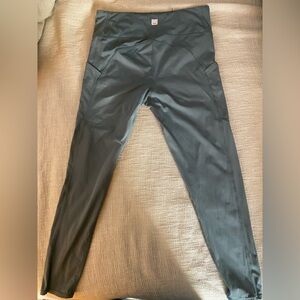 Vuori green Stride Leggings Style VW429  Yoga Pants Running Leggings